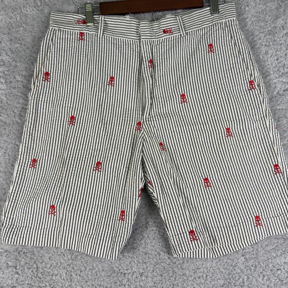 J McLaughlin Skull and Bones Shorts Mens Size 33 Embroidered Gray/White‎